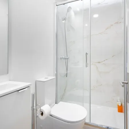 Whome Modern Luxury In Lisbon's Historic Center 리스본